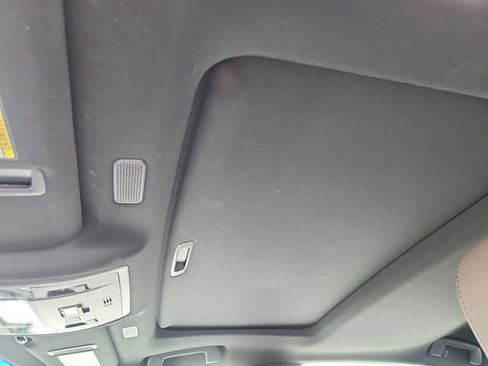 Used 2024 Lexus ES 350 w/ Premium Package FWD image 18
