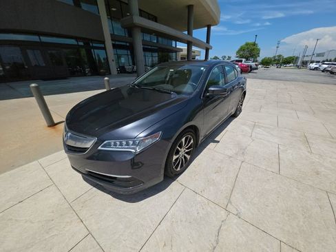 Used 2015 Acura TLX FWD image 2
