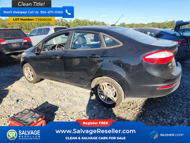 Used 2017 Ford Fiesta SE FWD image 3