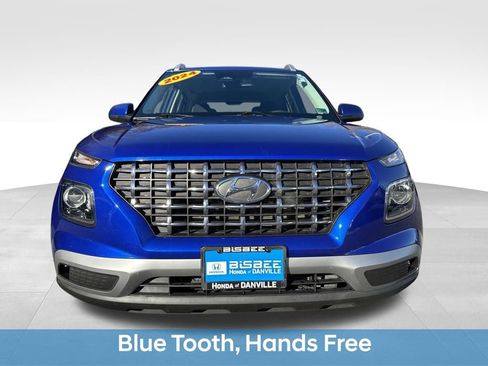 Used 2024 Hyundai Venue SEL image 11