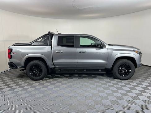 New 2025 Chevrolet Colorado Z71 w/ Midnight Edition image 11