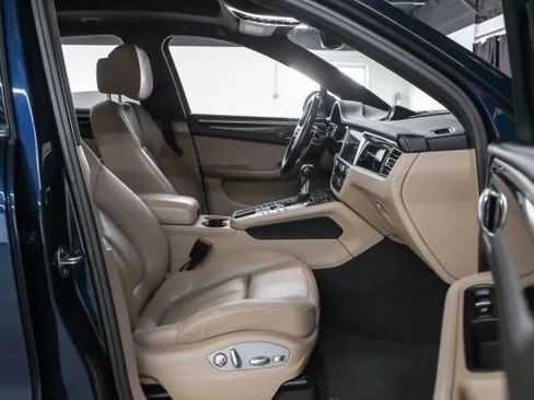Used 2019 Porsche Macan S AWD/4WD image 37