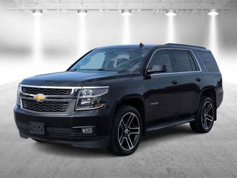 Used 2015 Chevrolet Tahoe LT w/ Luxury Package image 4