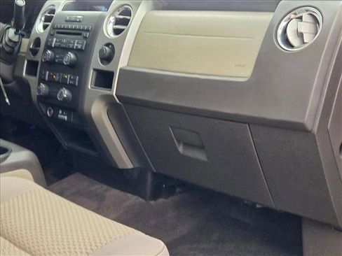 Used 2010 Ford F150 XLT image 16