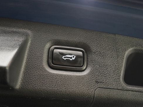 Used 2022 Hyundai Santa Fe SEL w/ Convenience Package AWD/4WD image 11