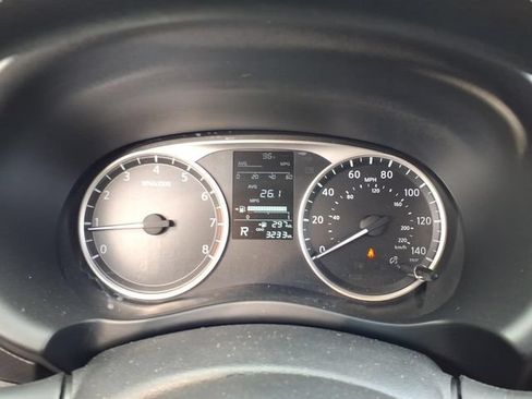 Certified 2025 Nissan Kicks Play S FWD image 29