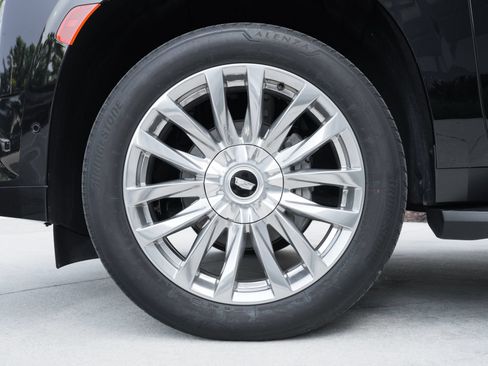 Used 2023 Cadillac Escalade ESV Premium Luxury RWD image 15
