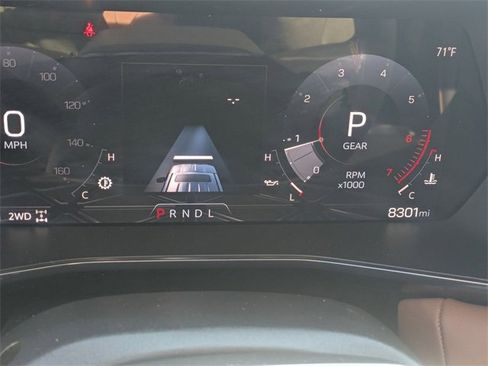 Used 2025 GMC Canyon AT4 image 19