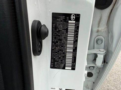 Used 2024 Toyota Corolla LE image 31