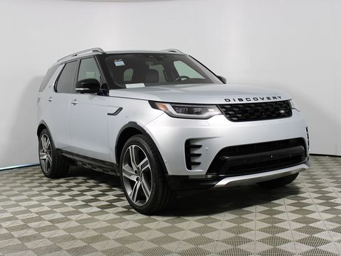 Used 2022 Land Rover Discovery S R-Dynamic image 36