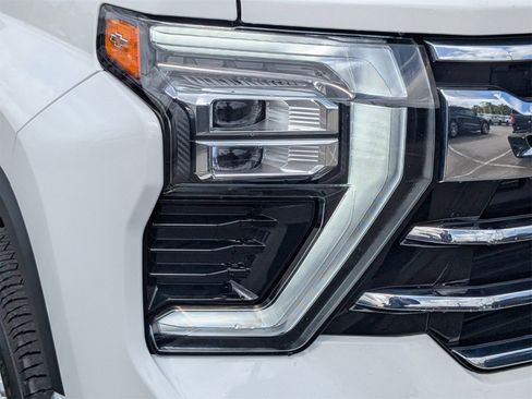 Used 2024 Chevrolet Silverado 2500 LTZ image 9