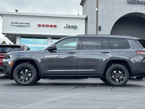New 2025 Jeep Grand Cherokee L Altitude image 8