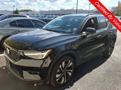Used 2023 Volvo XC40 B5 Plus w/ Driver Assist Package