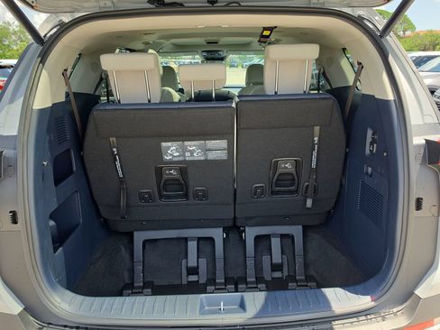 New 2026 Kia Carnival SX FWD image 9