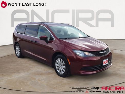 Used 2018 Chrysler Pacifica L FWD image 1