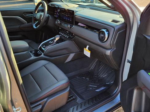 New 2026 Chevrolet Colorado Z71 w/ Technology Package AWD/4WD image 9