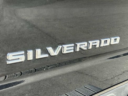 Used 2023 Chevrolet Silverado 1500 LT Trail Boss w/ Protection Package AWD/4WD image 11