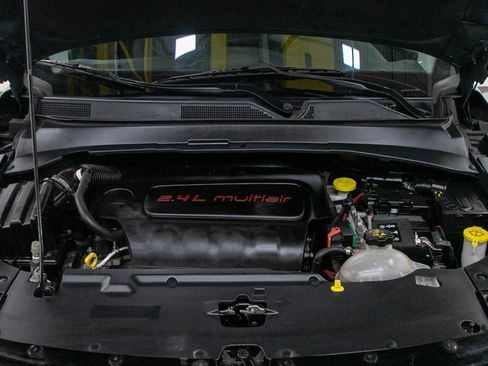 Used 2018 Jeep Compass Limited AWD/4WD image 28