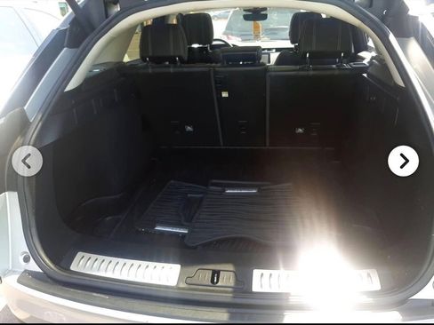 Used 2019 Land Rover Range Rover Velar S AWD/4WD image 6