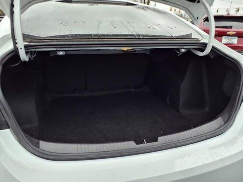 Used 2023 Chevrolet Malibu LT image 20