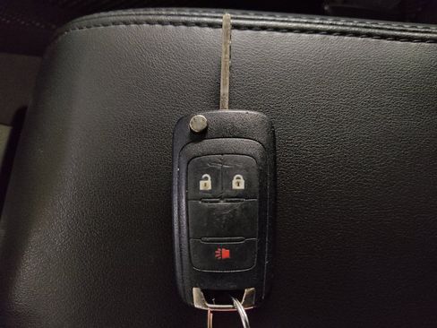 Used 2017 Chevrolet Equinox LS FWD image 32