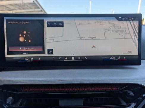 Used 2025 BMW 330i Sedan image 16