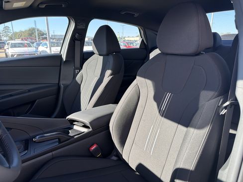 New 2026 Hyundai Elantra Sport image 5