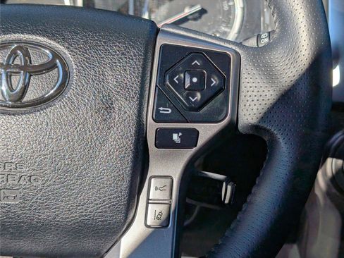 Used 2022 Toyota 4Runner Limited image 23