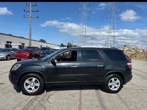 Used 2010 GMC Acadia SL image 2