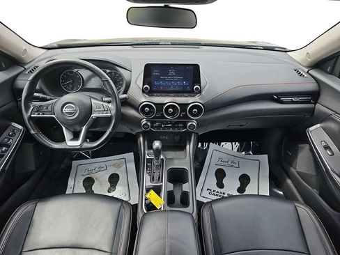 Used 2022 Nissan Sentra SR w/ SR Premium Package FWD image 13