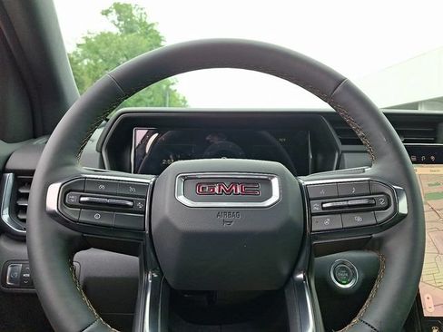 New 2026 GMC Terrain AT4 w/ Convenience Package III AWD/4WD image 13