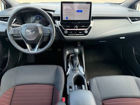 Used 2025 Toyota Corolla SE FWD image 21