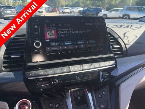 Used 2025 Honda Odyssey Elite image 19