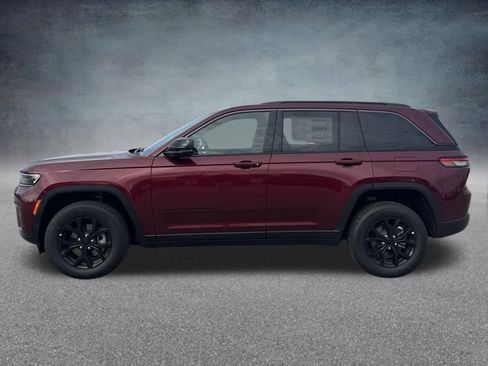 New 2026 Jeep Grand Cherokee Altitude AWD/4WD image 4