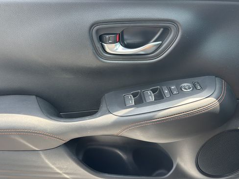Used 2025 Honda HR-V Sport image 22