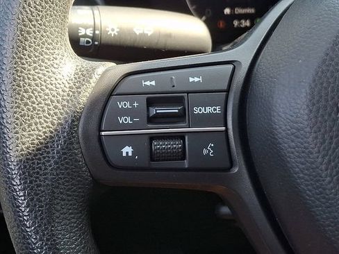 Used 2023 Honda HR-V LX image 23