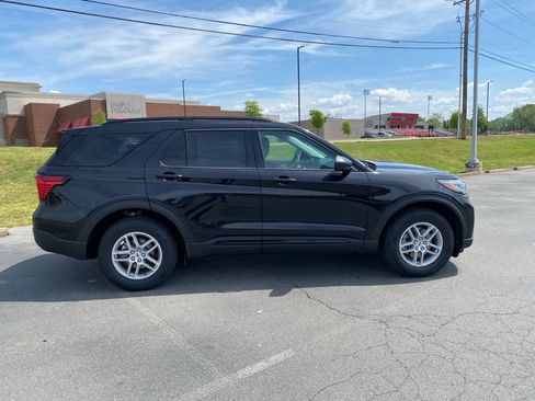 New 2026 Ford Explorer Active AWD/4WD image 8
