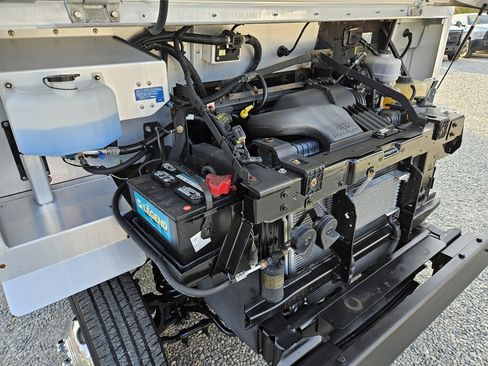 Used 2013 Ford E-350 and Econoline 350 Super Duty w/ Air Conditioning Prep Pkg image 32