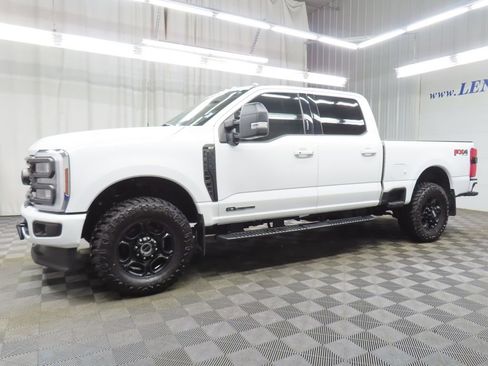 Used 2024 Ford F350 XLT w/ XLT Premium Package AWD/4WD image 6