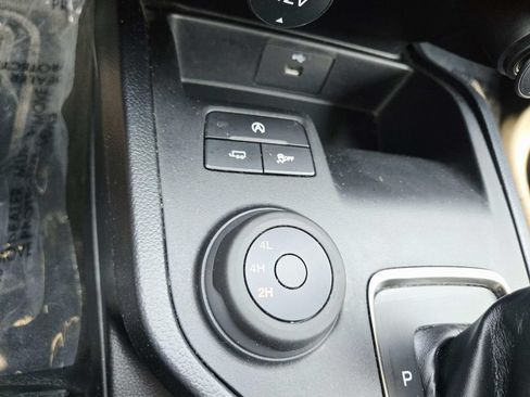 Used 2022 Ford Ranger XL w/ Equipment Group 101A High AWD/4WD image 29