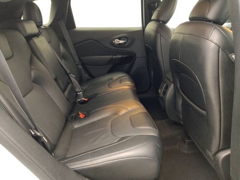 Used 2023 Jeep Cherokee Altitude Lux AWD/4WD image 19