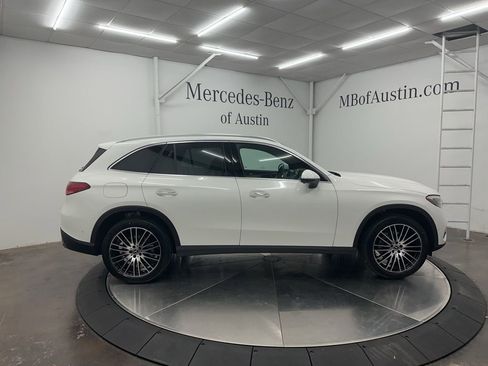 New 2026 Mercedes-Benz GLC 300 image 8