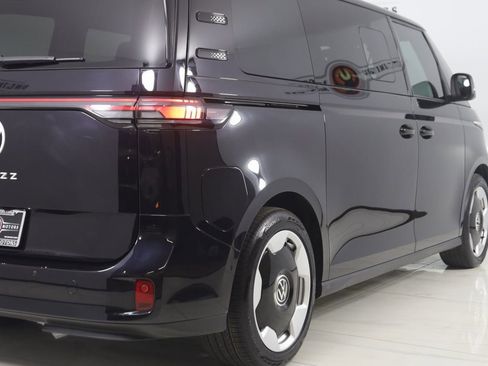 Used 2025 Volkswagen ID. Buzz Pro S image 49