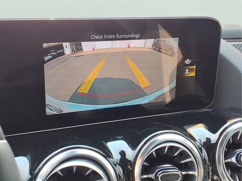 Certified 2023 Mercedes-Benz GLA 250 4MATIC image 19