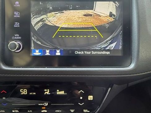 Used 2022 Honda HR-V EX image 9
