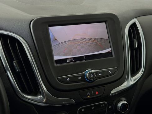 Used 2024 Chevrolet Equinox LT image 16