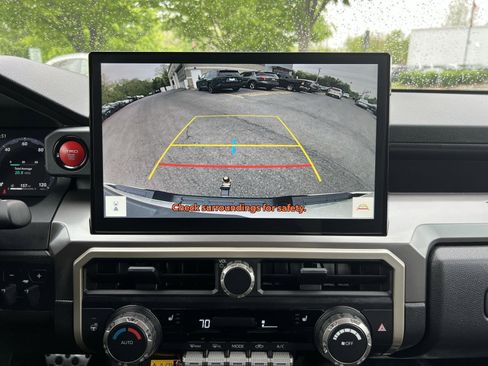 Used 2024 Toyota Tacoma TRD Sport w/ TRD Sport Upgrade Package AWD/4WD image 27