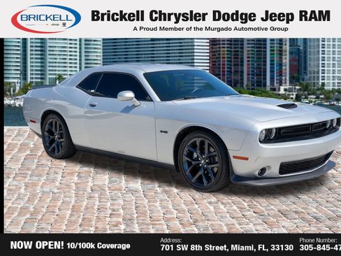 Used 2023 Dodge Challenger R/T w/ Plus Package RWD image 3