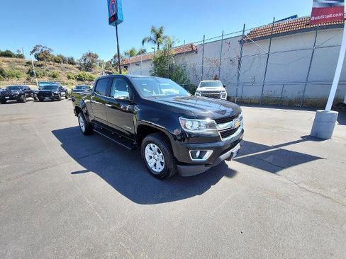 Used 2015 Chevrolet Colorado LT w/ Luxury Package RWD image 2