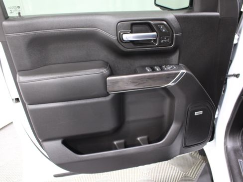 Used 2020 Chevrolet Silverado 1500 LTZ w/ LTZ Plus Package AWD/4WD image 6